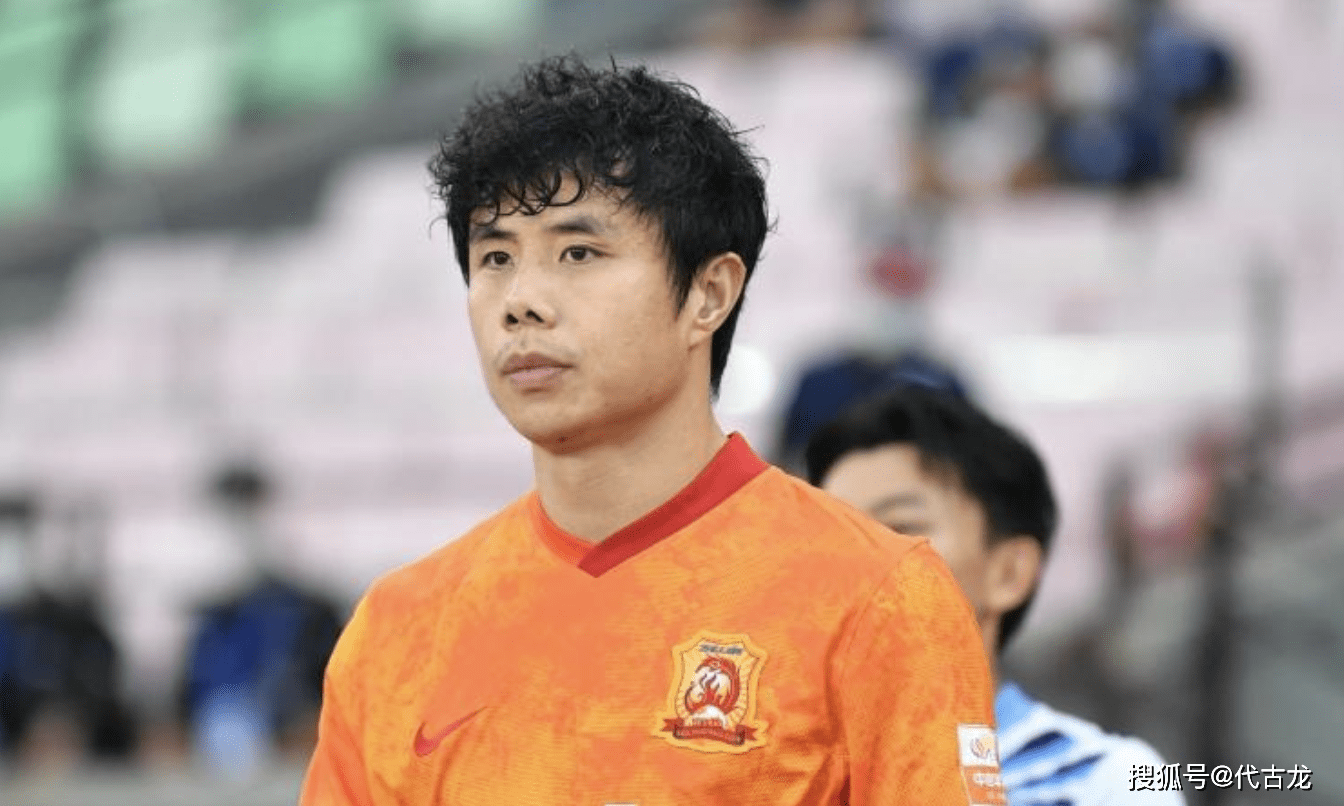 国足受打击!蒿俊闵无球可踢,德尔加多无法报名,陈戌源遭批评