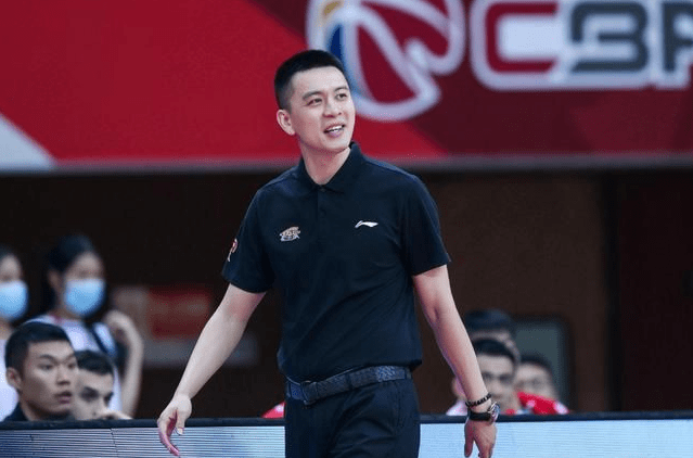 辽篮面对最坏局面!队内3位功勋先后离队,杨鸣失去点睛之人